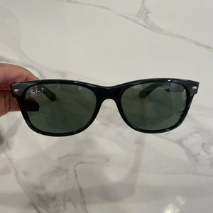 Women’s new Wayfarer sunglasses - polarized.